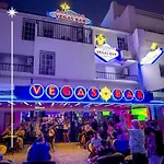 Vegas - Adults Only