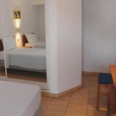 Πανσιόν Vegas - Adults Only Αλμπουφέιρα