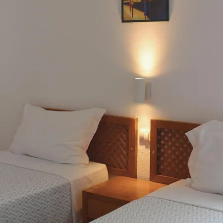 Vegas - Adults Only 2*